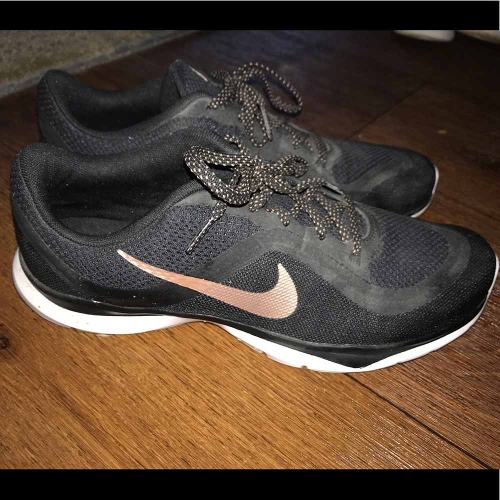 Nike flex run 6 black womens shoes size 9.5